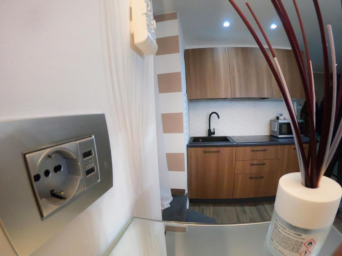 شقة Blumon House نابولي المظهر الخارجي الصورة