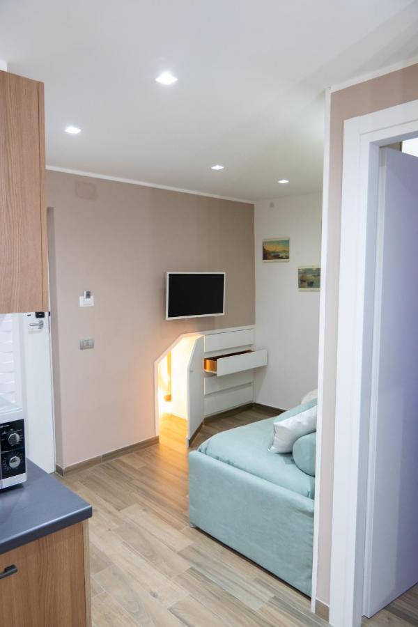 شقة Blumon House نابولي المظهر الخارجي الصورة