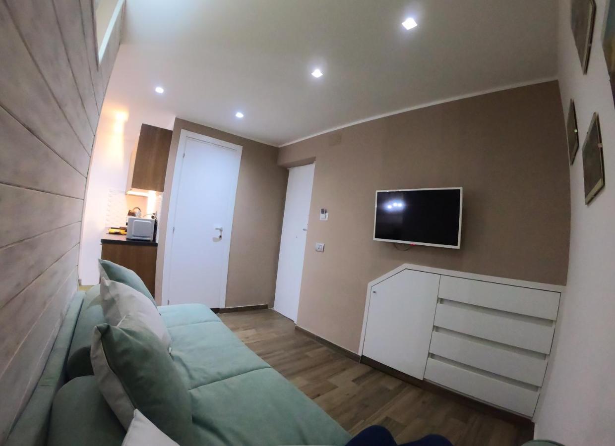 شقة Blumon House نابولي المظهر الخارجي الصورة